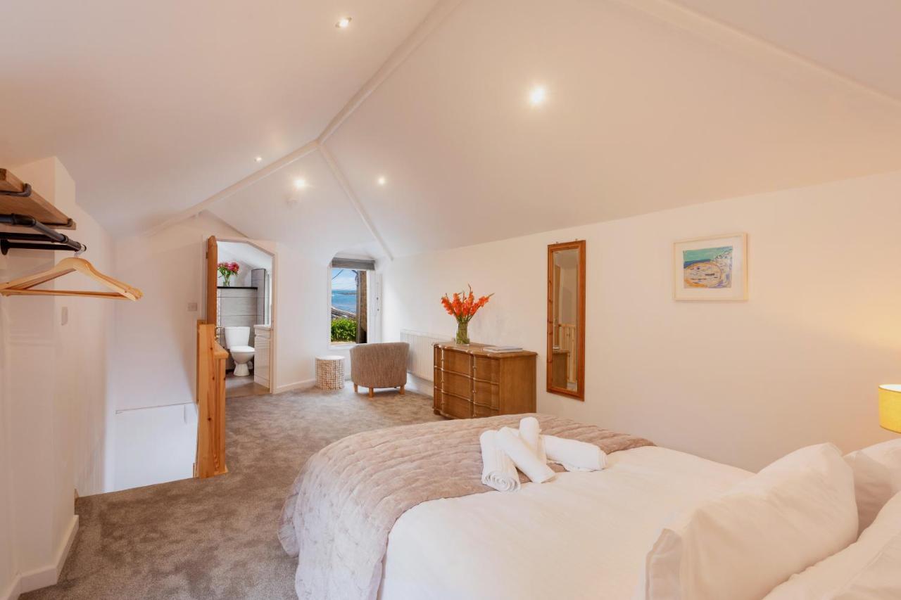 Bijou Bolthole Villa Mousehole Bagian luar foto