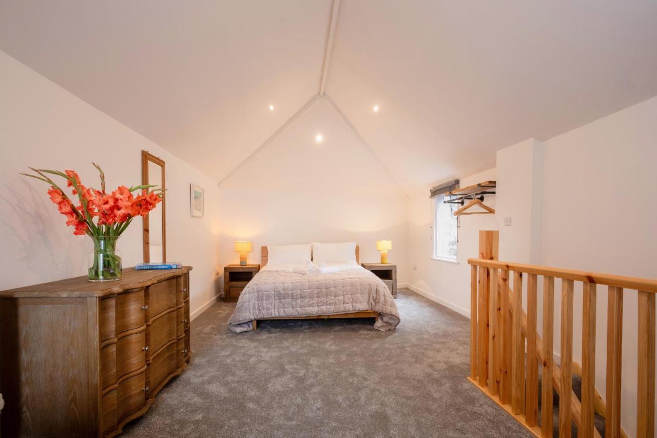 Bijou Bolthole Villa Mousehole Bagian luar foto