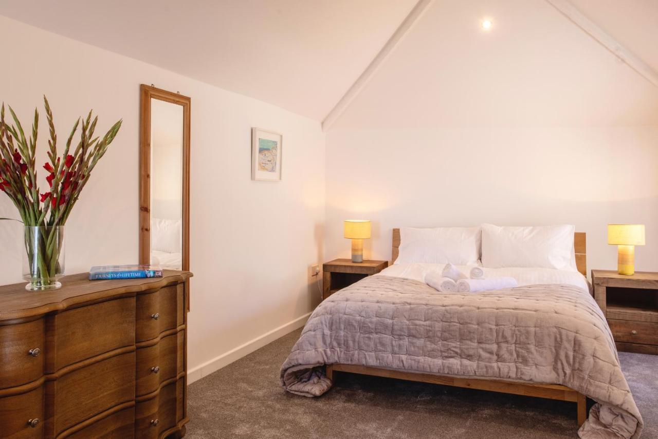 Bijou Bolthole Villa Mousehole Bagian luar foto