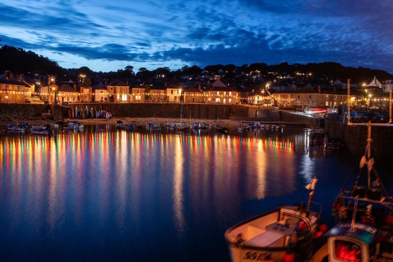 Bijou Bolthole Villa Mousehole Bagian luar foto