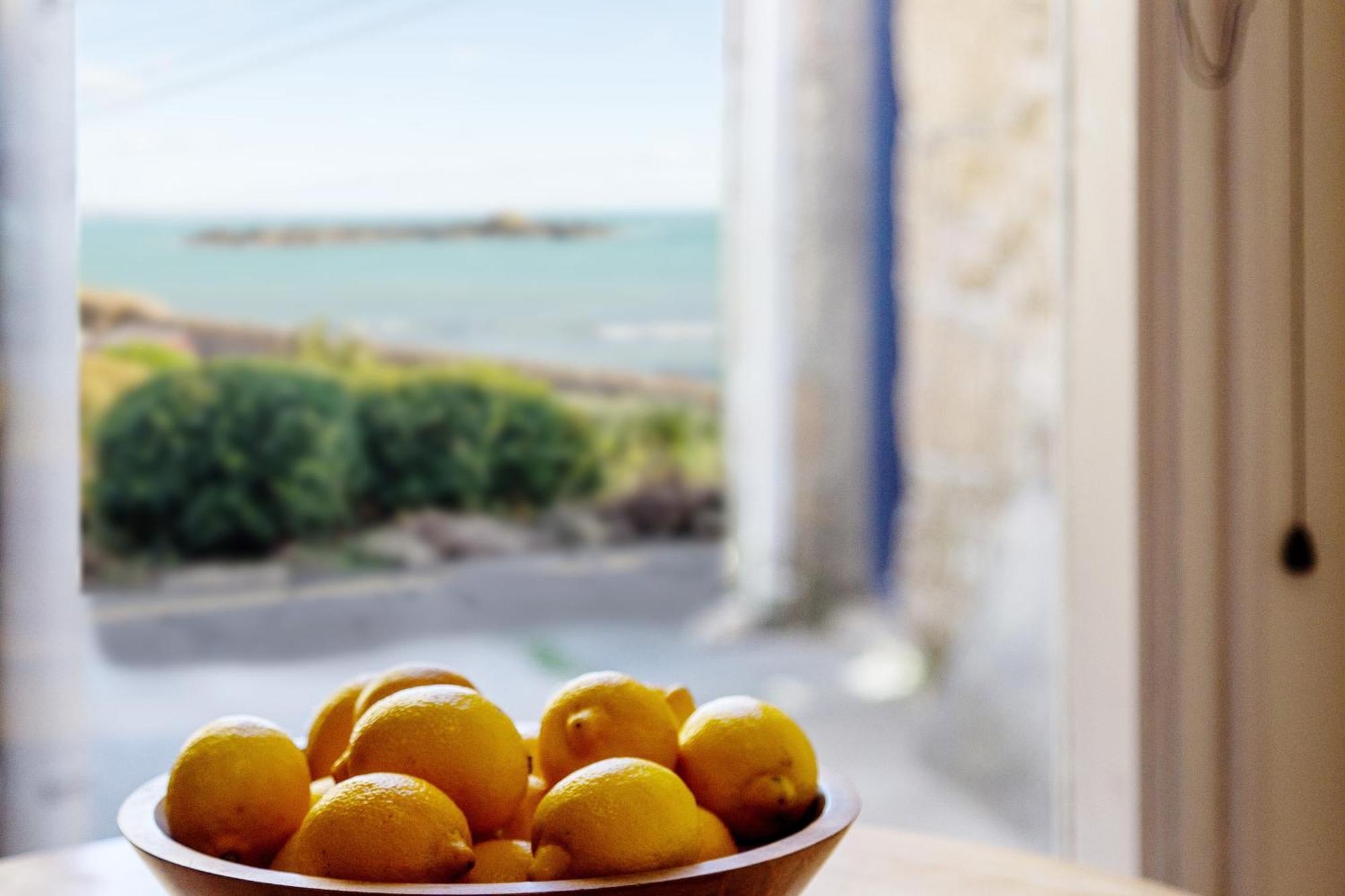 Bijou Bolthole Villa Mousehole Bagian luar foto